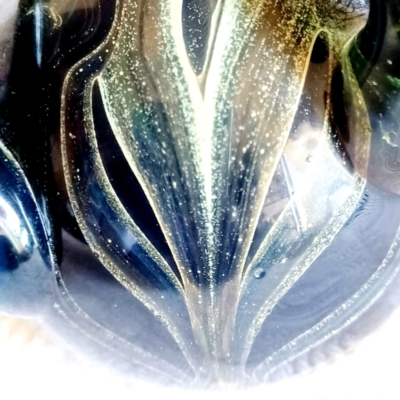 *Vintage Abstract Surrealistic Hand Blow Art Glass Paperweight Round Offi… - Picture 6 of 8